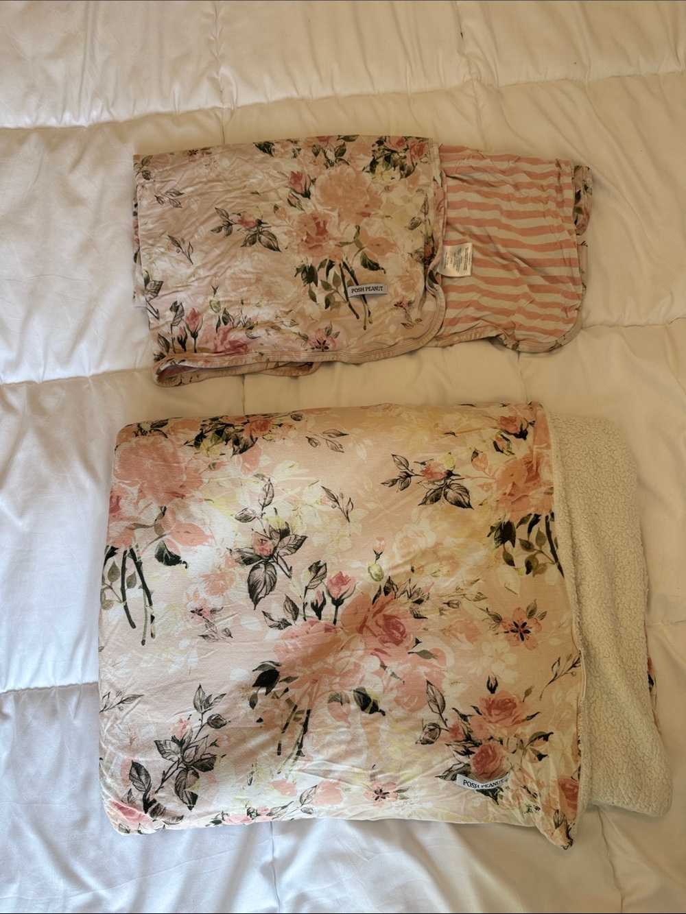 Posh Peanut Pink Floral Reversible Throw Blankets Patoos